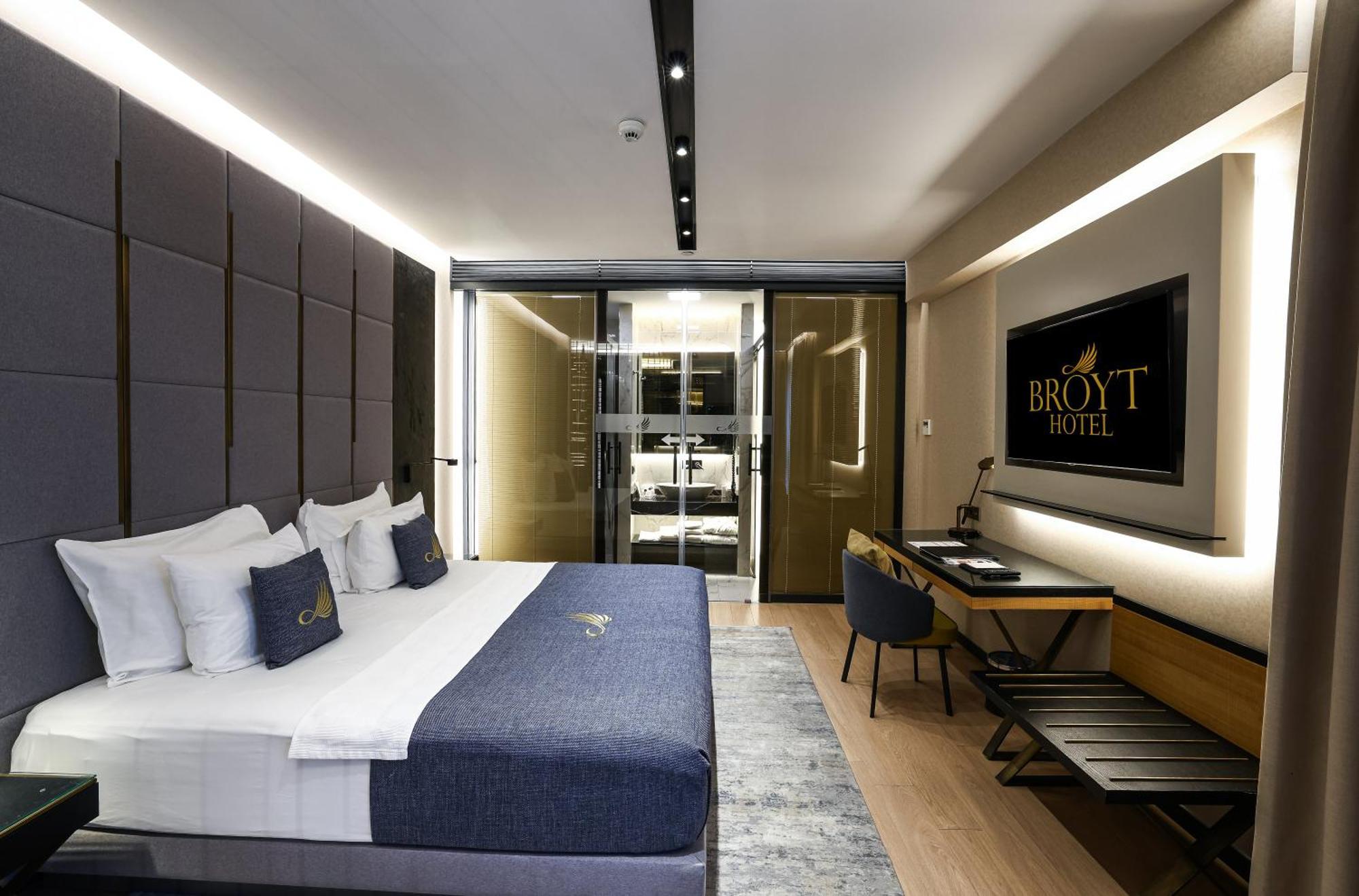 Broyt Hotel Istanbul Bagian luar foto